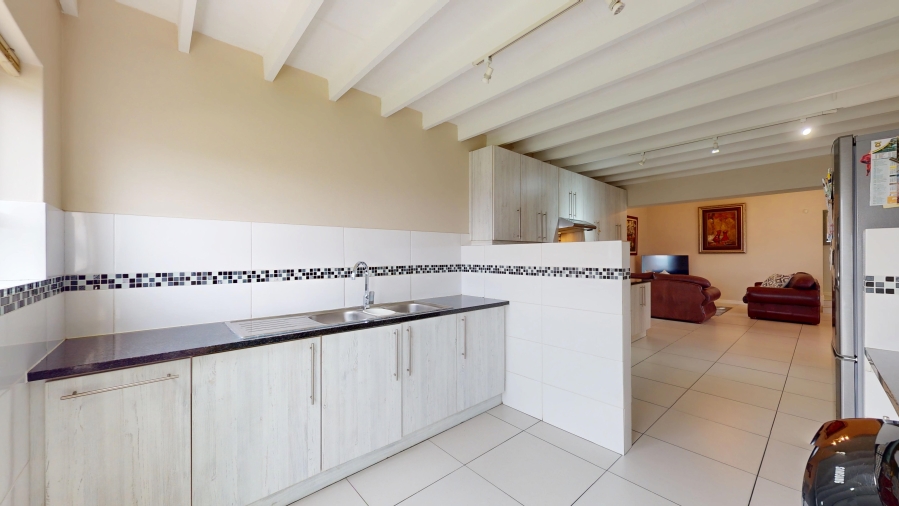 3 Bedroom Property for Sale in Berg En Dal Western Cape